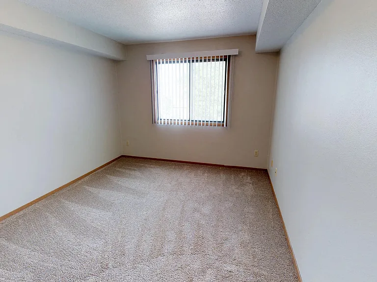 Prairie Winds Apartments — Photo 30