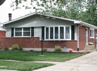 151 Serena Dr, Chicago Heights, IL