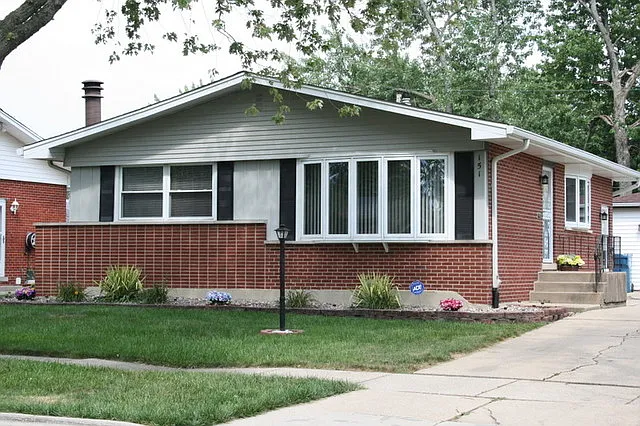 151 Serena Dr photo 1