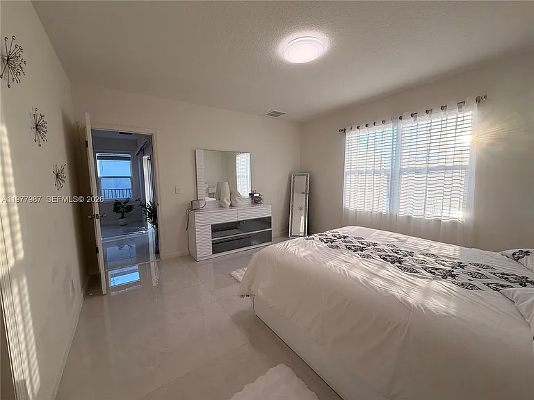 12422 SW Rimini Way — Photo 19