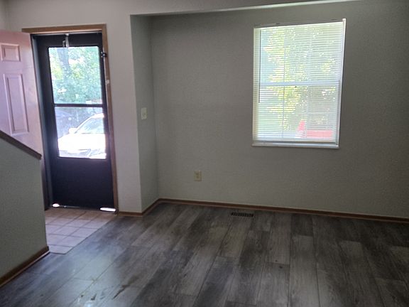 2nd image of 2472 Carolina Ave