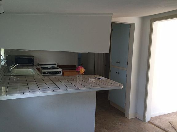 2nd image of 124 Los Gatos Blvd