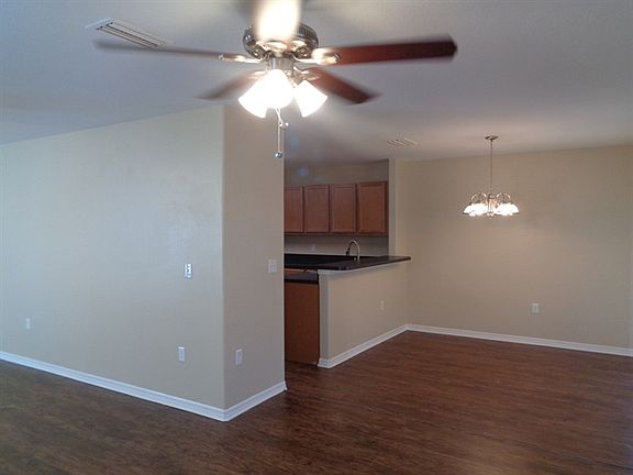 3rd image of 7722 Maroon Peak Dr