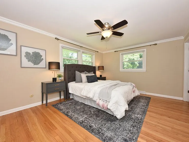 12475 Elmhurst Pkwy — Photo 7