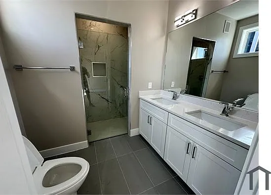 406 Kennedy St NW #2 — Photo 9