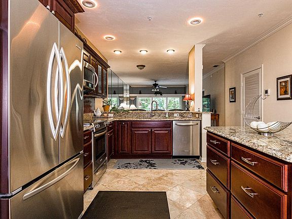 5th image of 4 Oceans West Blvd APT 103B