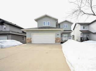 11037 N 67th Ave, Grande Prairie, AB T8W2Y8