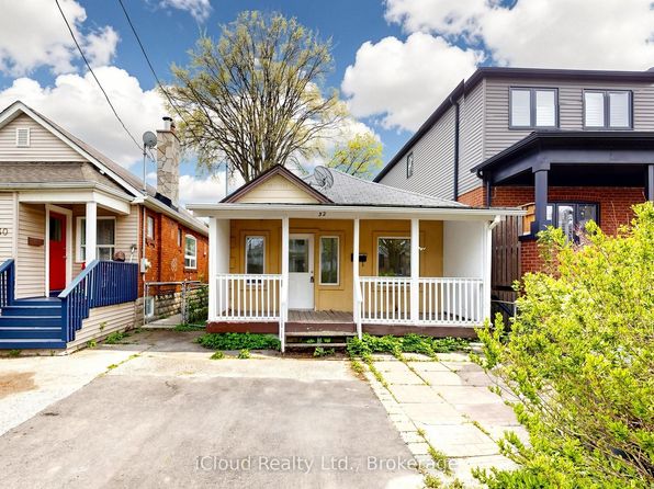 32 17th St, Toronto, ON M8V 3K3