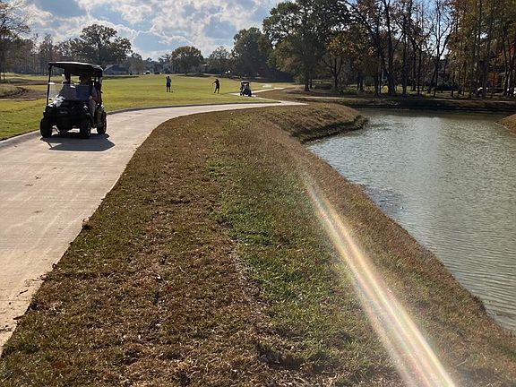 4th image of 142 Swing About