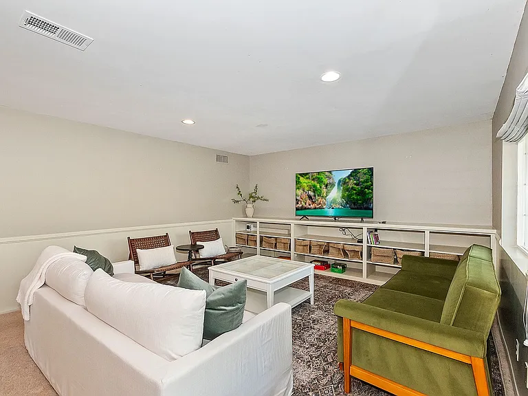 26319 Jacqueline Rd — Photo 25