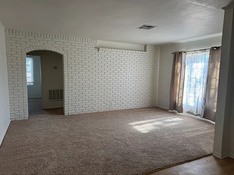 44333 Elm Ave — Photo 4