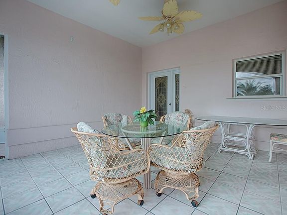 5th image of 1308 Camero Dr