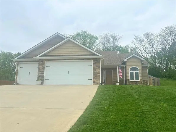 485 Olive Ct, Warrensburg, MO 64093