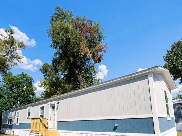 827 Bens Ln, Huffman, TX 77336