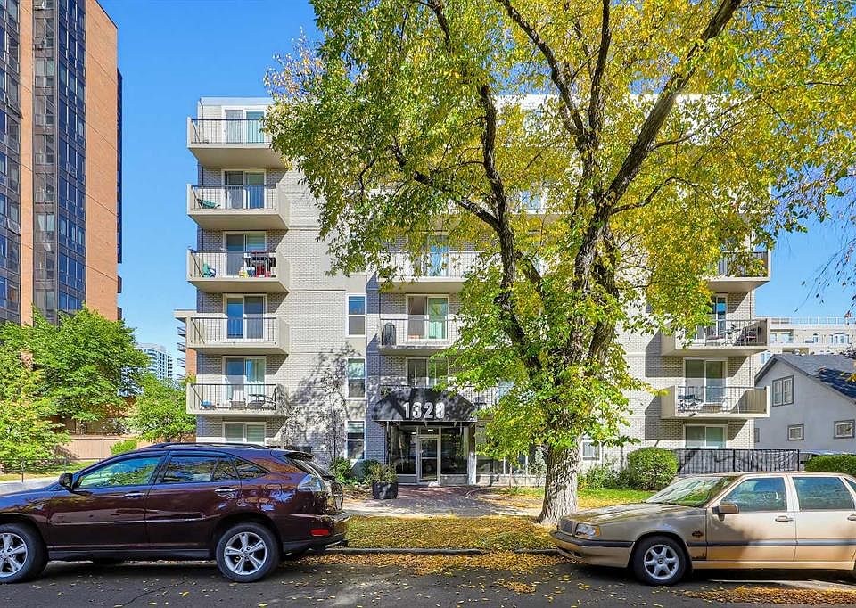 1st image of 1328 S 13th Ave SW #302