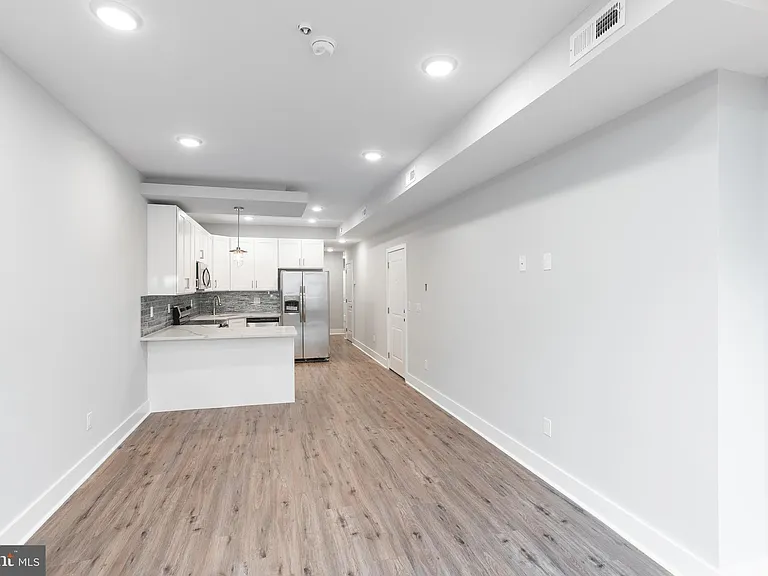 1604 N 6th St #2 — Photo 4