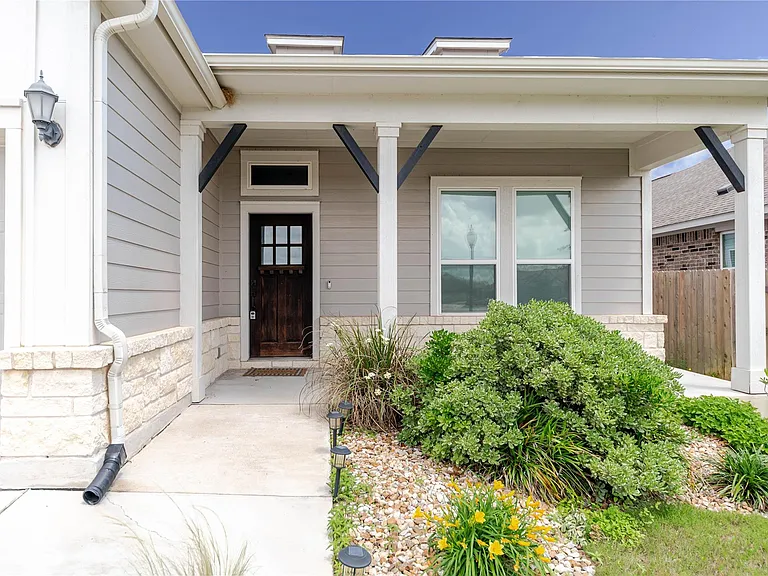 111 Samuel Blair Pass — Photo 2