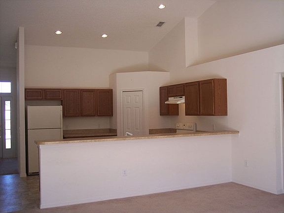 Kitchen Facing Great Room