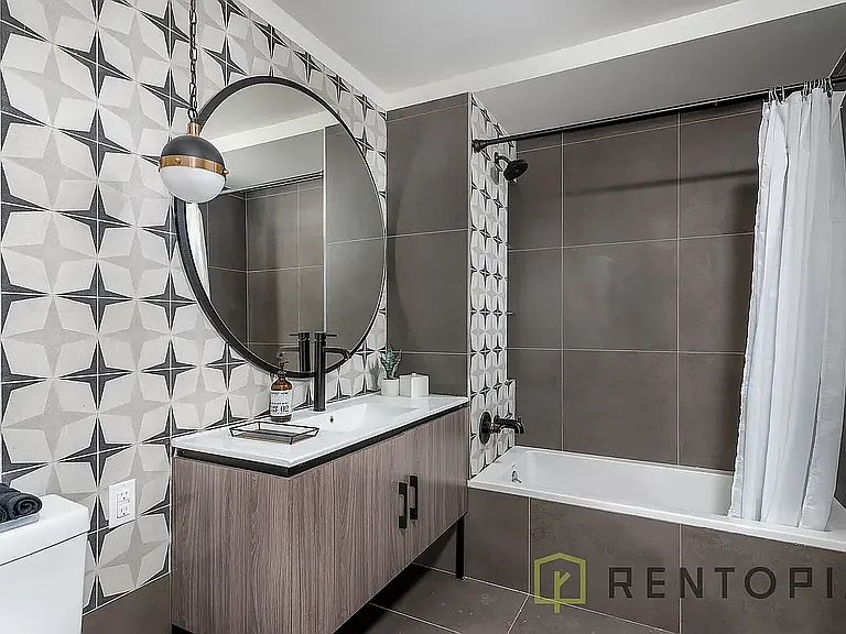 338 Evergreen Ave #232 — Photo 3