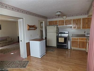 5th image of 4291 W 180th St