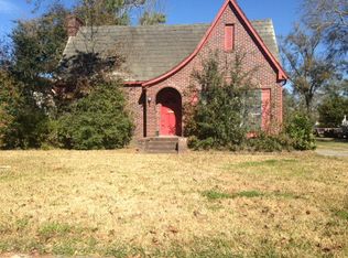 300 Schuh Pl, Port Arthur, TX 77642