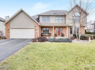 445 Camden Cir, Oswego, IL