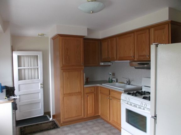 4th image of 10012 Mulberry Ave