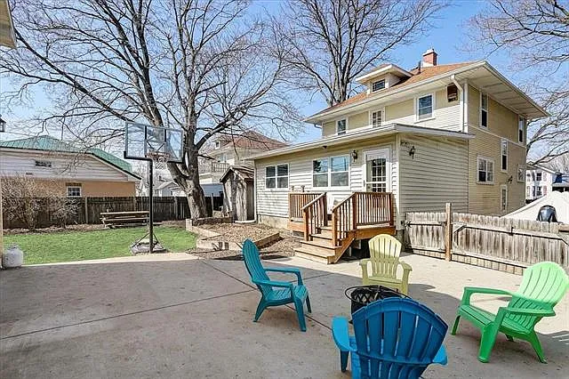 314 E Church St — Photo 11