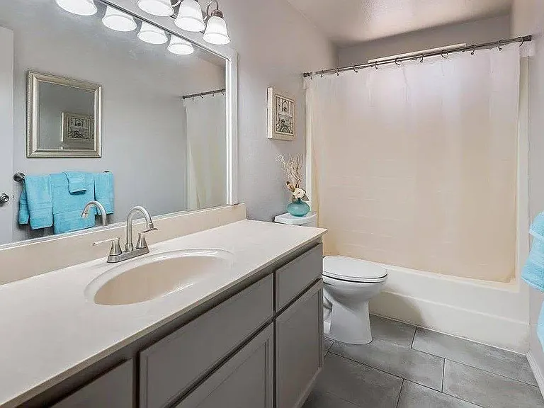 23213 Lone Pine Dr — Photo 3