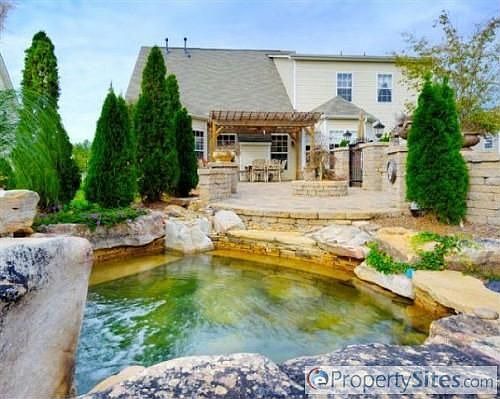 1st image of 9827 Glenburn Ln