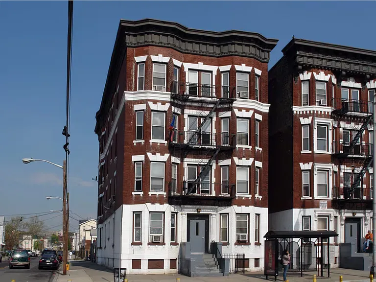 1205 Broad St #14J — Photo 1