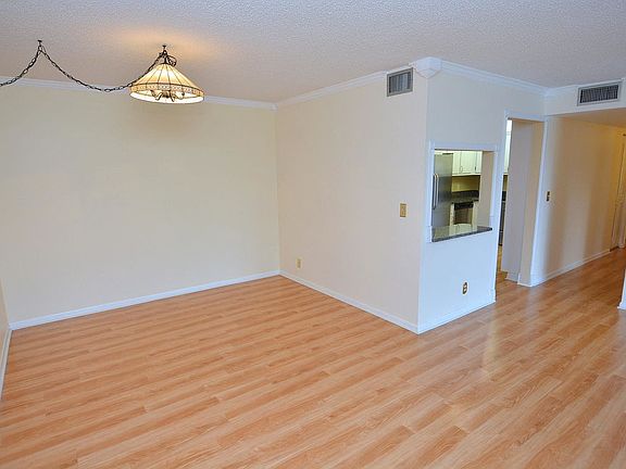 4th image of 1635 SW Silver Pine Way APT 109-E2