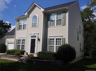 5112 Sunburst Ln, Charlotte, NC 28213