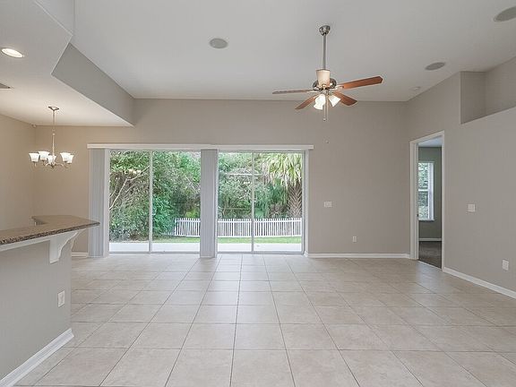 4th image of 2733 Beech Grove Ln
