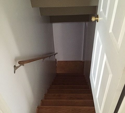 5th image of 16 Windsor Dr