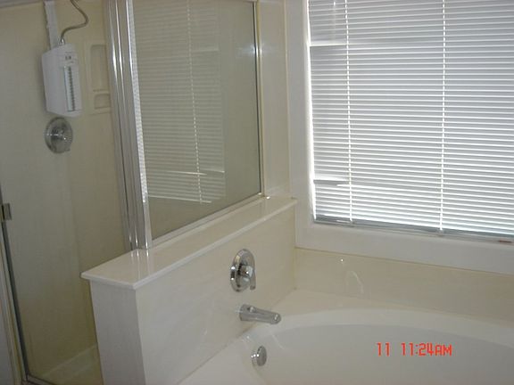 5th image of 1637 W Burgess Ln