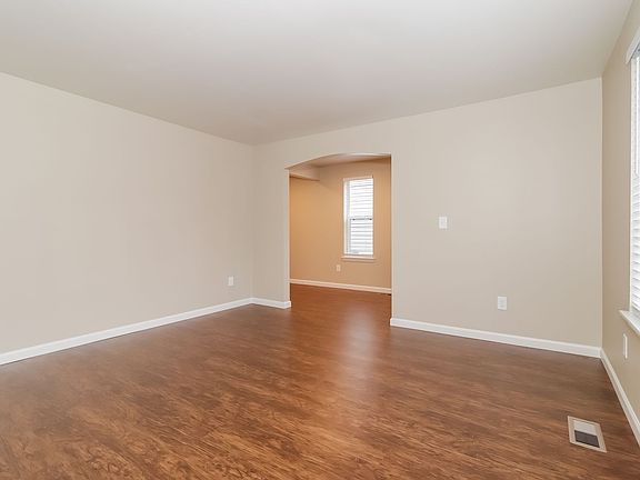 3rd image of 8613 204th Street Ct E
