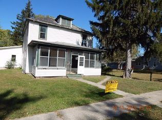 1107 Washington St, Keithsburg, IL 61442