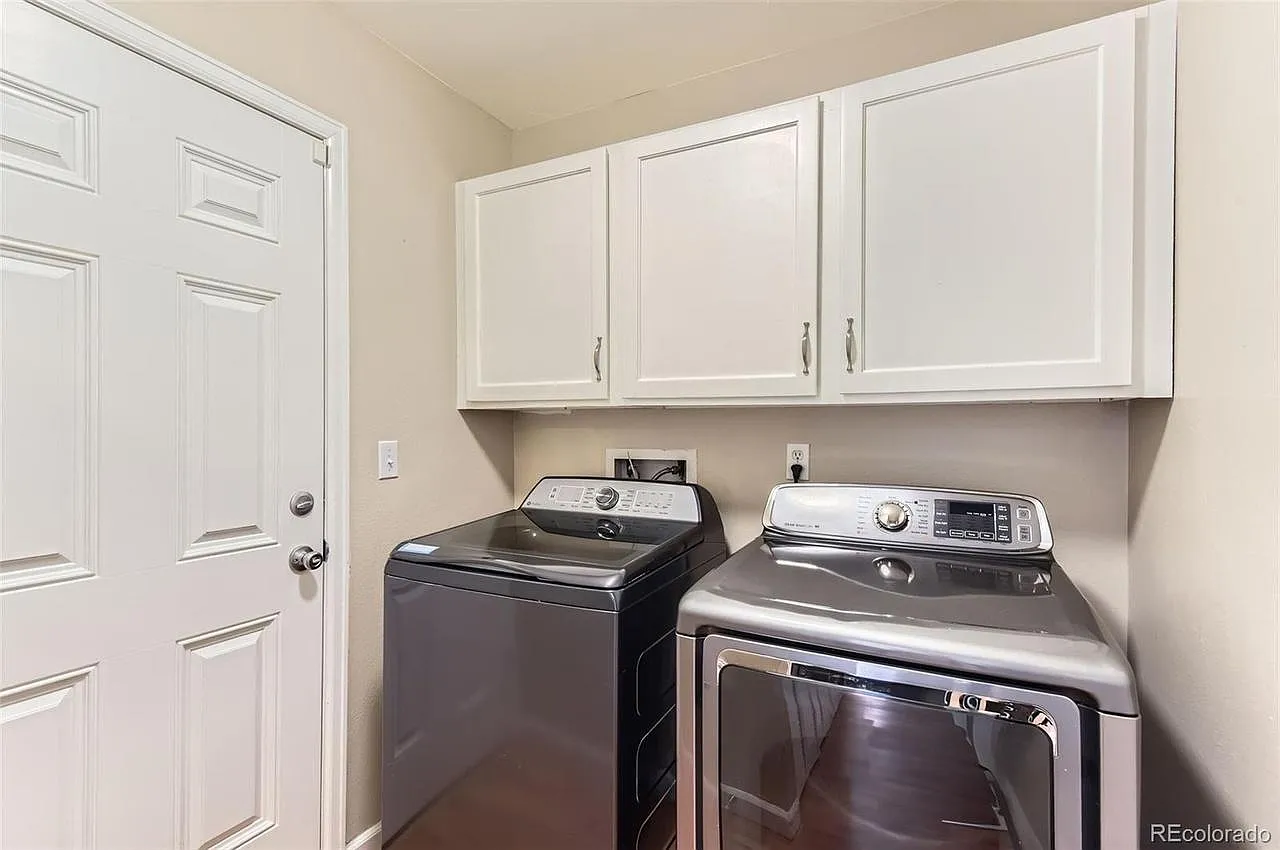 2 bed, 1.0 bath, 1426 sqft, $1,274 — Photo 4