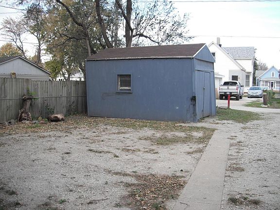 4th image of 1922 6th Ave