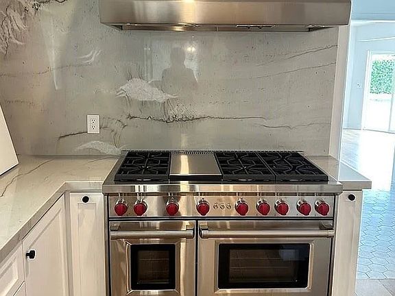 2nd image of 9505 Raviller Dr