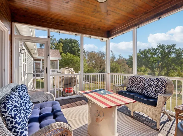 6794 Conservancy Plaza, Deforest, WI 53532