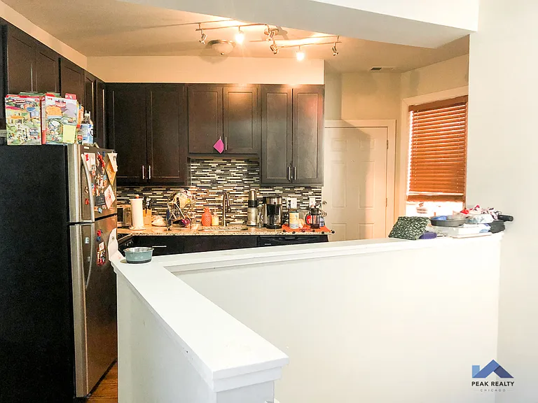 3340-42 N. Marshfield Ave. — Photo 24