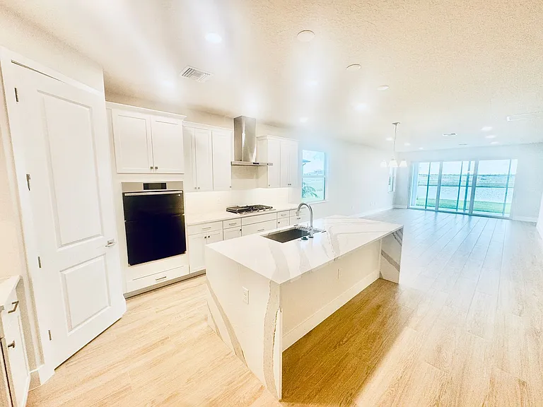 8538 Rocard Ct — Photo 12