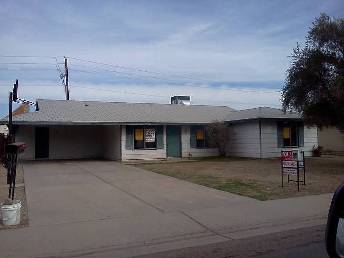 Home has 2 car Carport 