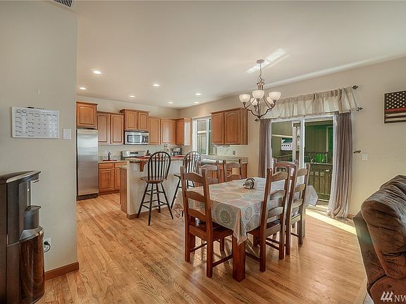 5th image of 4214 69th Avenue Ct E