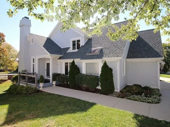 5218 W 121st St, Overland Park, KS 66209
