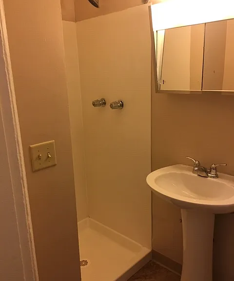 65 W Starr Ave #B — Photo 9
