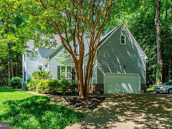 2nd image of 8229 Redberry Ln