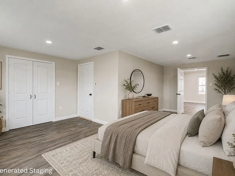 418 S Kansas St — Photo 3